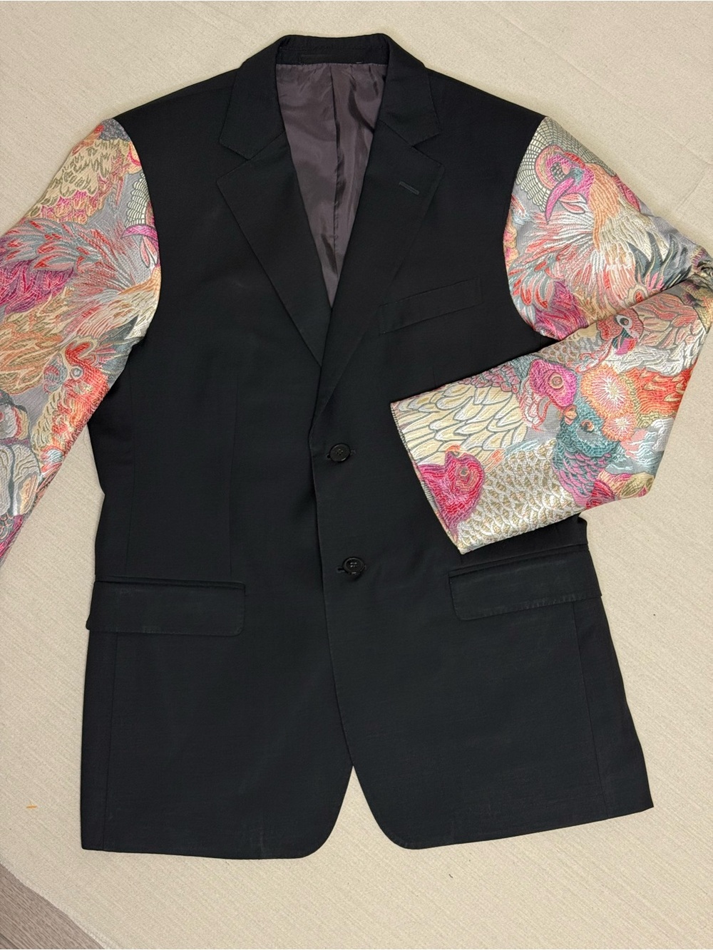 One of One Slim Fit Blazer w Song Brocade Sleeve Panels & Bird Motif Chinoiserie